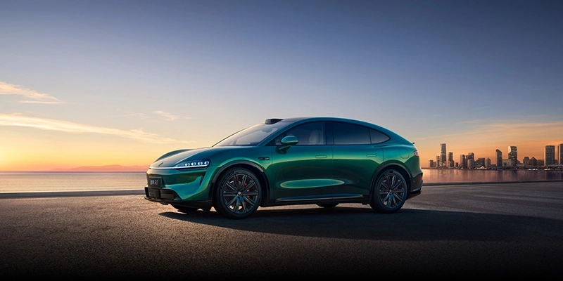 LUXEED R7 First Impressions: