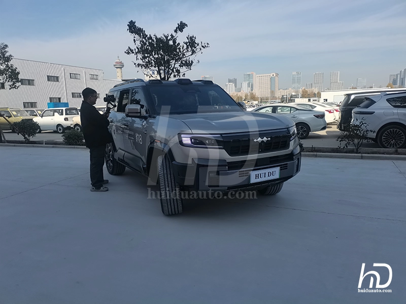 Fangchengbao Leopard 8 Outdoor Shoot: HuiduAuto Team Captures Hardcore SUV's Starship Aesthetics for Omnichannel Promotion